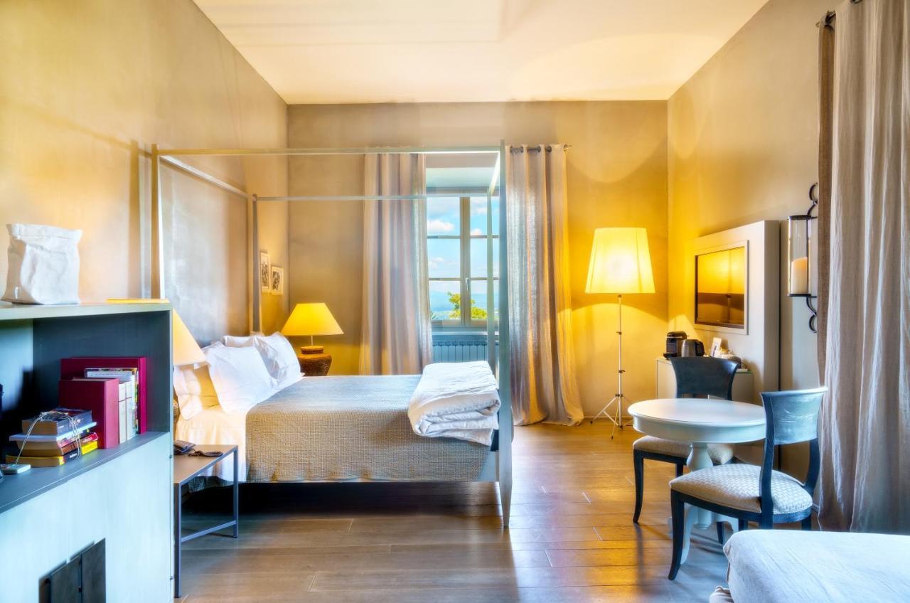 Villa Sassolini Country Boutique Hotel Монтеварки Экстерьер фото