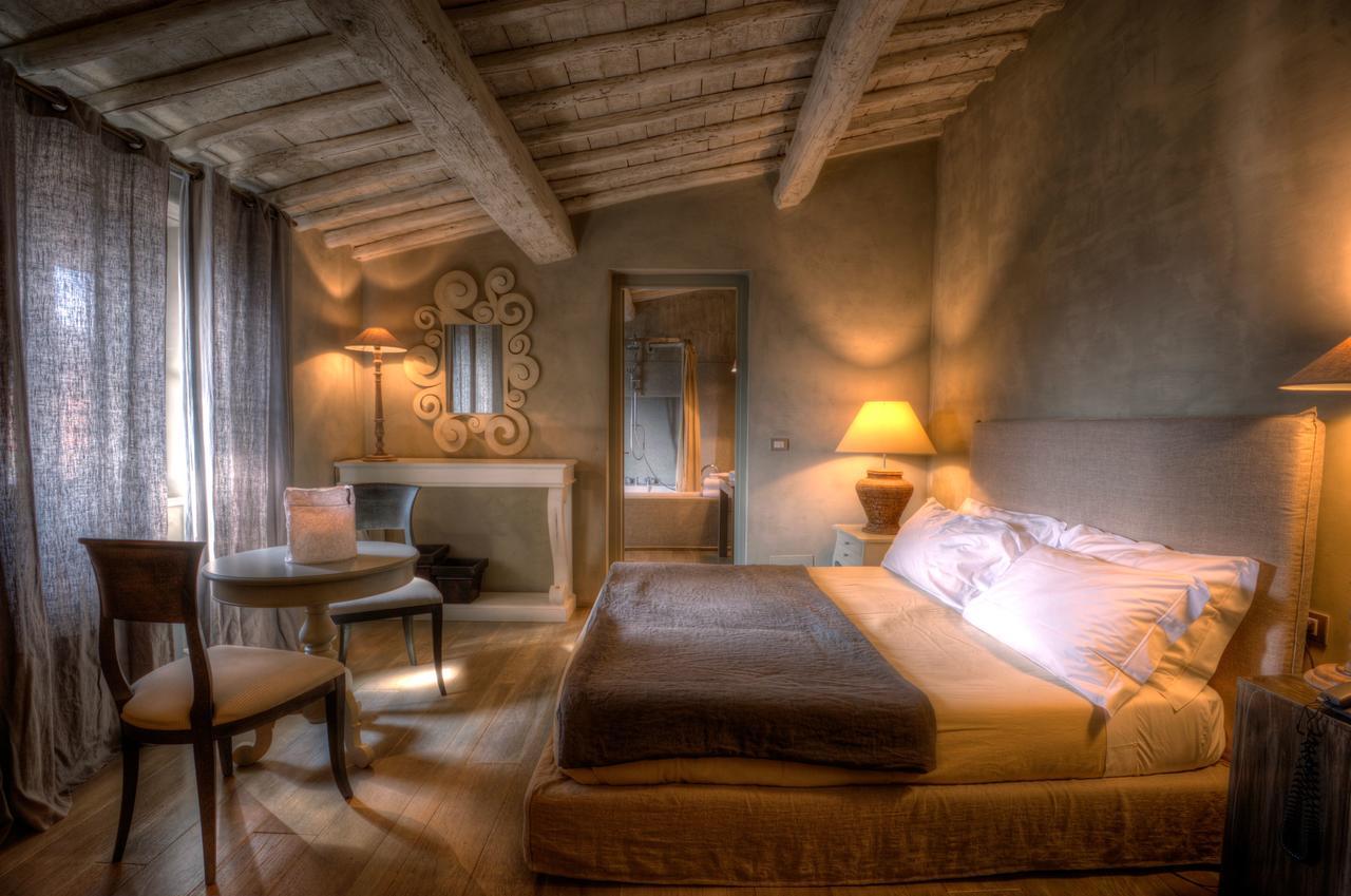 Villa Sassolini Country Boutique Hotel Монтеварки Экстерьер фото
