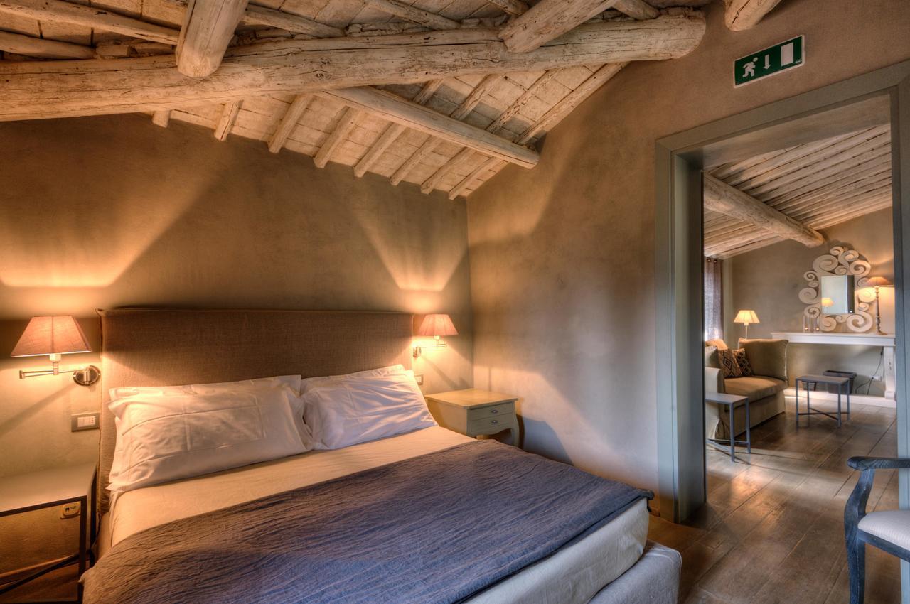 Villa Sassolini Country Boutique Hotel Монтеварки Экстерьер фото